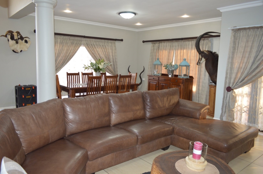 3 Bedroom Property for Sale in Wilkoppies North West